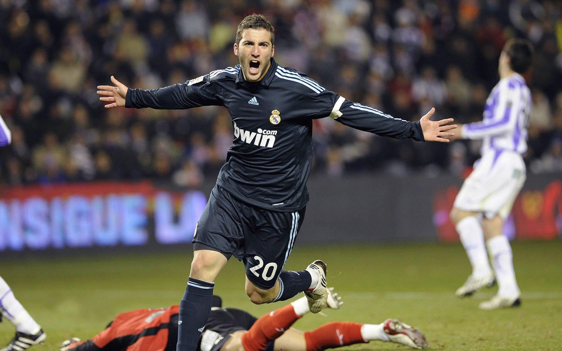 亚马尔豪言震动足坛，联赛、欧冠、世界杯与金球奖，我志在囊括