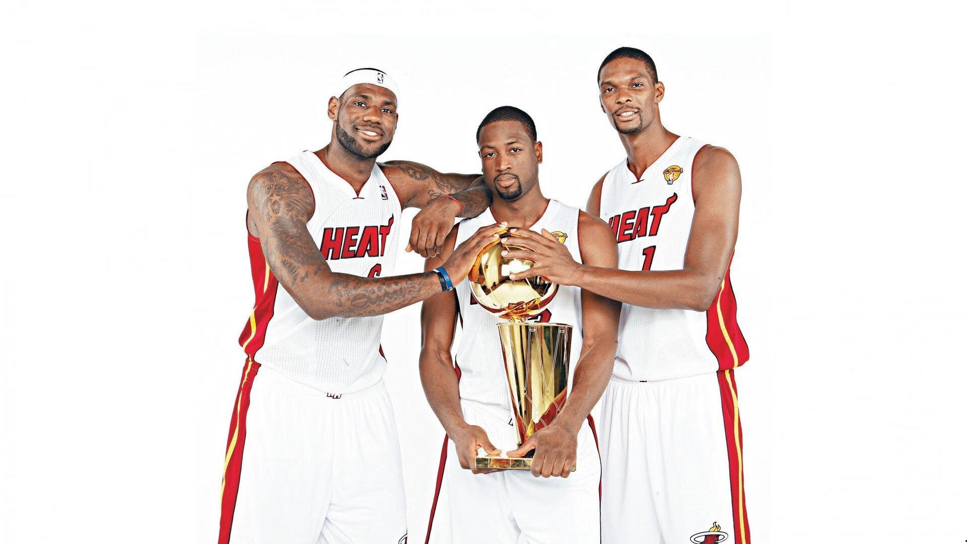 完美融入全队！AJ狂砍32分12助攻，广厦季后赛首战告捷